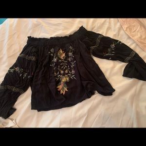 American Eagle off the shoulder top